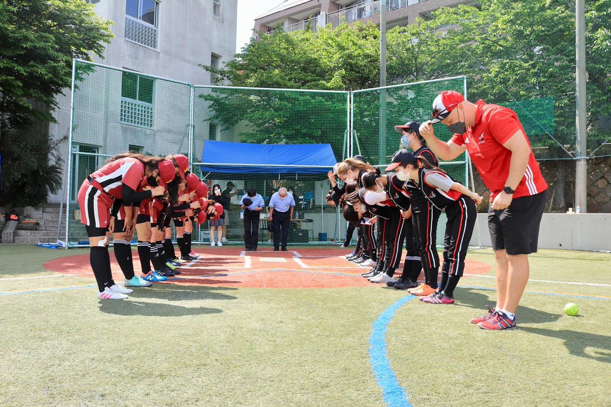 a_cardon's tweet photo. That’s a wrap on the first season in a few years and the first championship since 1998! Go Falcons! #CAinspires 🇯🇵 https://t.co/qFeWB5jVRv