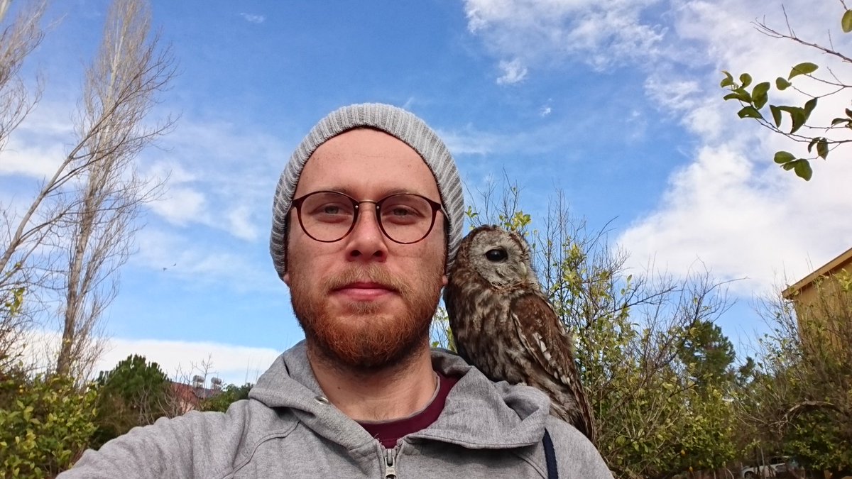 Küçüklükten itibaren doğaya olan ilgisi yıllar içerisinde kuş gözlemciliğine ve fotoğrafçılığına  dönüşen veteriner hekim,

<a href="/matvor/">Gökçe Coşkun</a> : "Kuşlar, hayatımın yol göstericisi oldular." diyor hikayesinde...

Bu yol ve yolculuk, 
#SeninHikayeneİlhamOlsun 💫

👉 youtu.be/HoIX09tjM2g