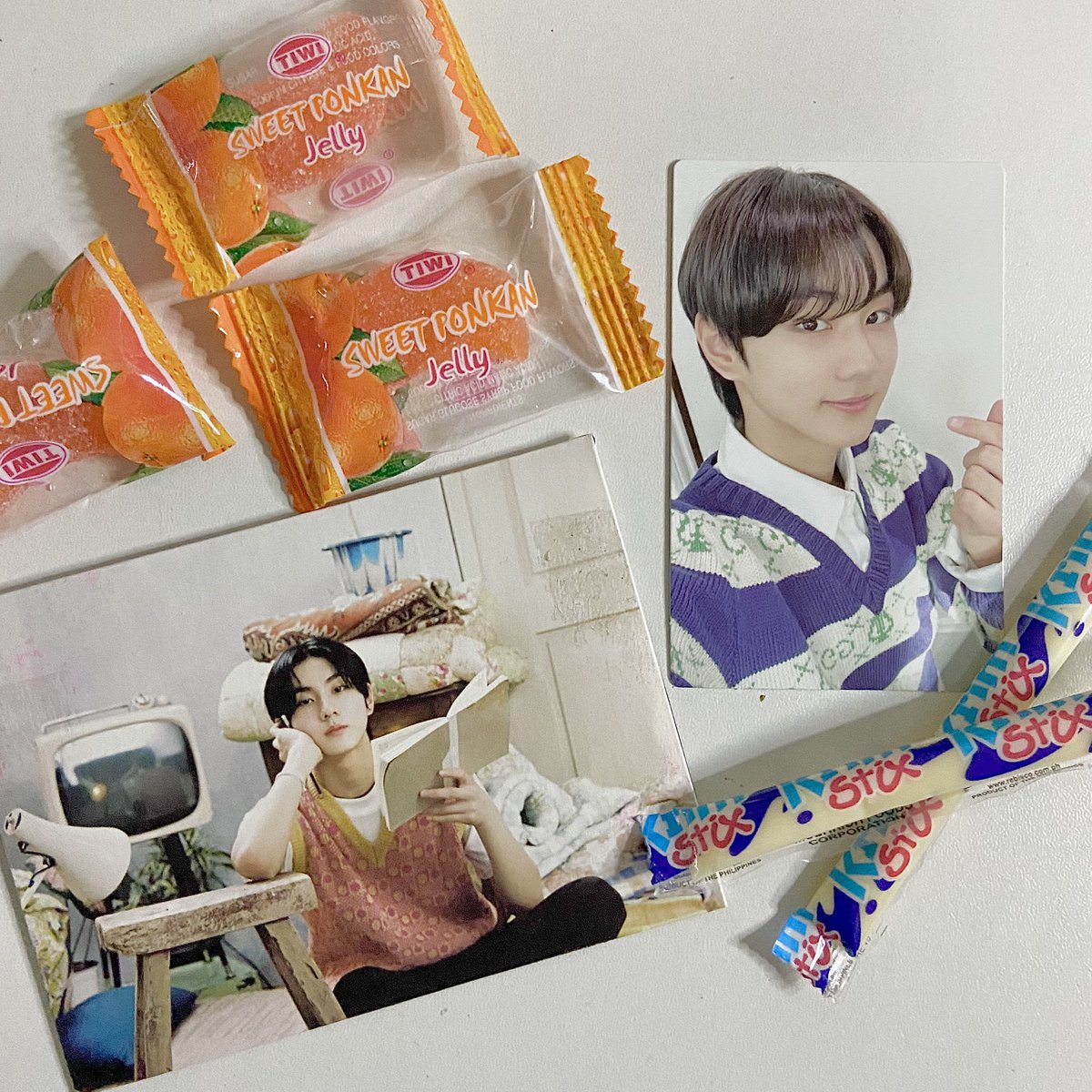 pshdoux_'s tweet photo. #mailsforkath
halu cy @yangjwluvr_ !! thank u for letting me adopt jungwon encon dvd rpc ! he safely arrived, thanks for the secured packaging, til our next transaction <3 https://t.co/yVbpZ0hxYg