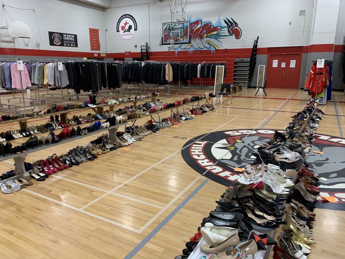 JOConnorHWDSB's tweet photo. We’re ready to go! @PromProjectHam Thanks to all the incredible volunteers for making this day happen. #HamOnt #Inspired @Churchill_HWDSB @HWDSB https://t.co/XMOlOI7NzB
