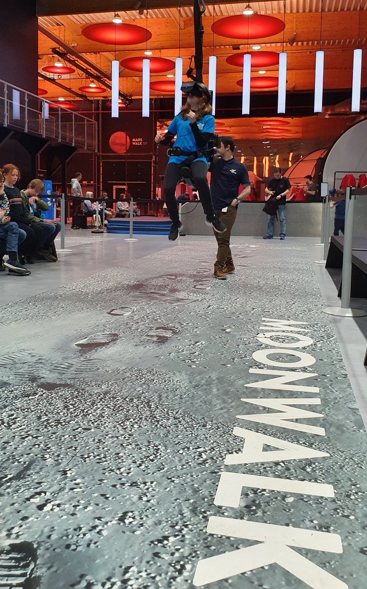 WorthingHighOut's tweet photo. @WorthingHigh students showing how moonwalking is really done.
#moonwalk #spacecamp https://t.co/eY4pcu5ksS