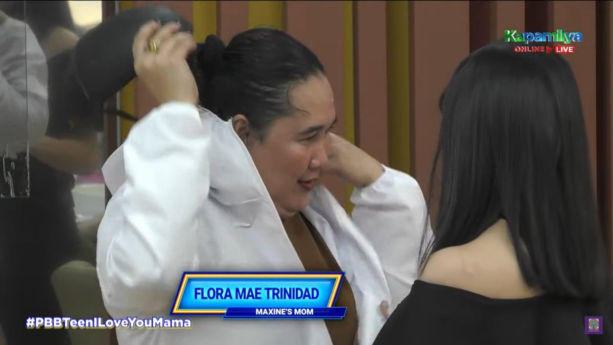 PBBabscbn's tweet photo. Ang mommy naman ni Maxine ang sunod na pumasok para yakapin at makasama ang kanyang anak. #PBBTeenILoveYouMama https://t.co/E7M3r8FADn