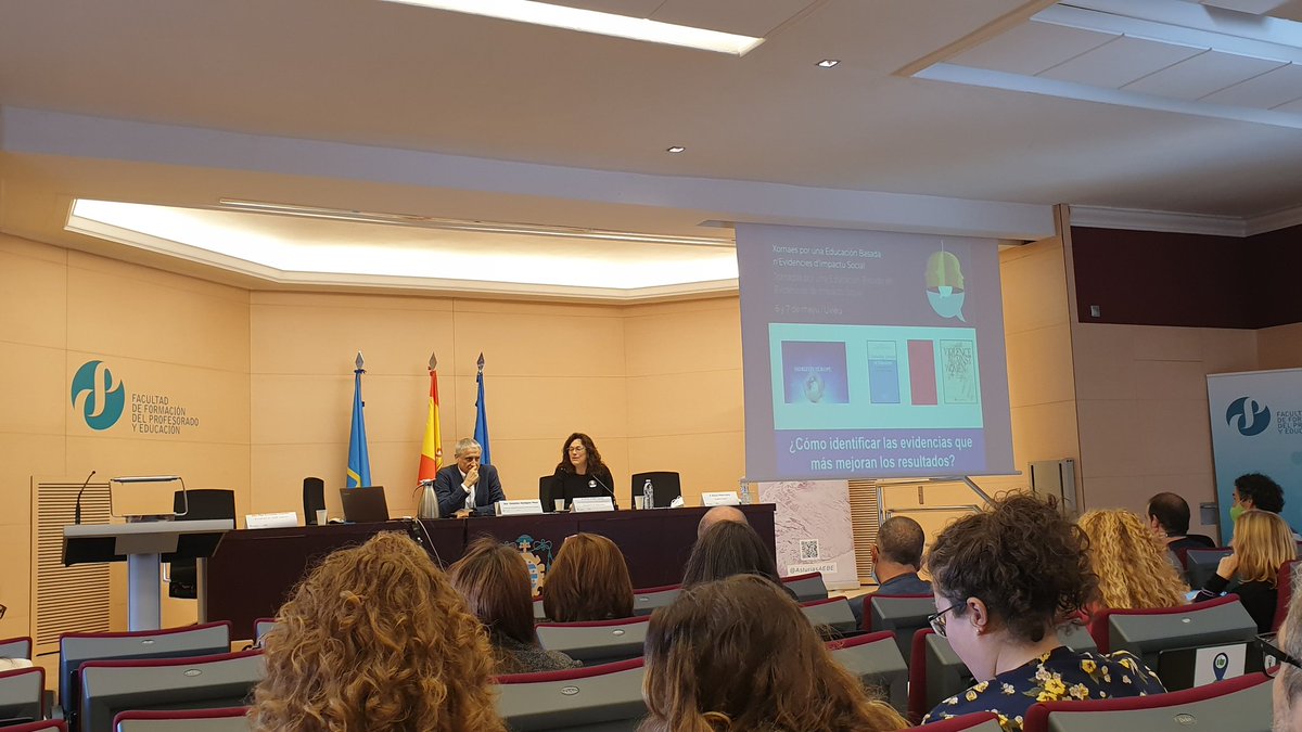 Escuchando al Dr. Ramón Flecha en su conferencia: ¿Cómo identificar las evidencias que más mejoren los resultados? "Hoy estamos aquí por los niños y las niñas, porque se merecen la mejor educación posible" Gracias <a href="/AsturiasAEBE/">Asturias AEBE</a> por esta oportunidad. #Xornaes_AEE #Educación