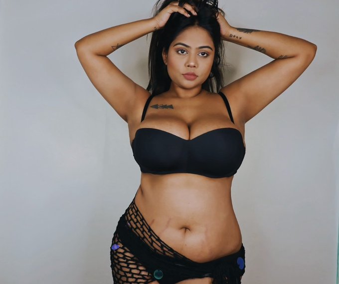 Watch Oasi Das's leaked NSFW photo on TwXstars