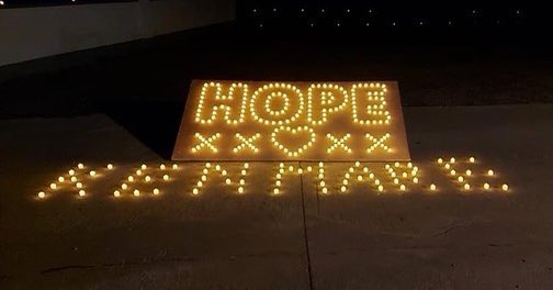 mshanley_m's tweet photo. #DIL2022 #DarknessIntoLight2022 #kenmare Delighted to meet Emma Browne who started the #DIL2022 #kenmare a #kerryrose contestant! #bestofluck @PietaHouse @EnableIreland https://t.co/BXyIWCJWOj