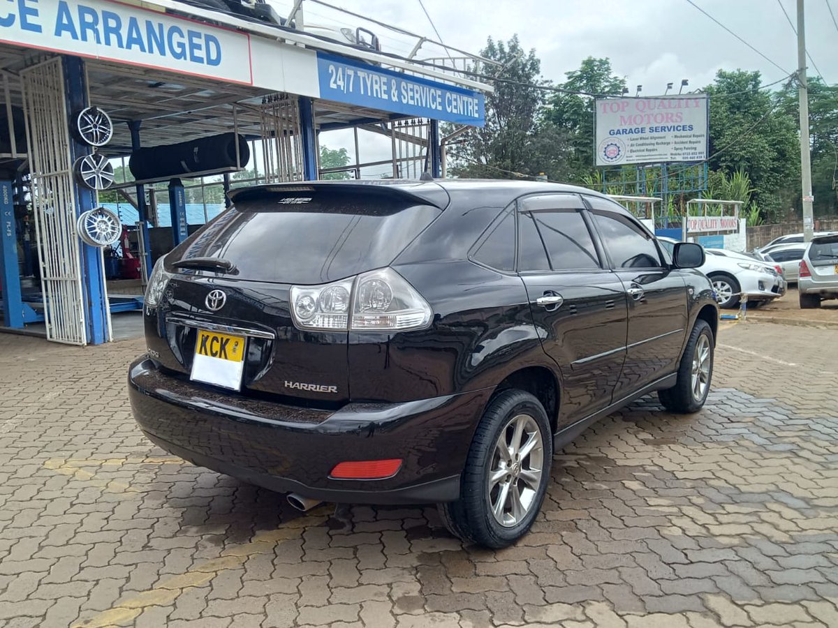 aplusmotorske's tweet photo. 2009 Toyota Harrier | 2400cc petrol Automatic | Semi-Leather Seats | Electric Adjustable Seats | Steering Controls | Cruise Control | Reverse Camera | Parking Sensors| Wooden Grain Interior finish | Very Clean 
Price 1.699M Trade In Accepted
Call 0706555666/0707555666 
#kasarani https://t.co/gaHMYPGz5a