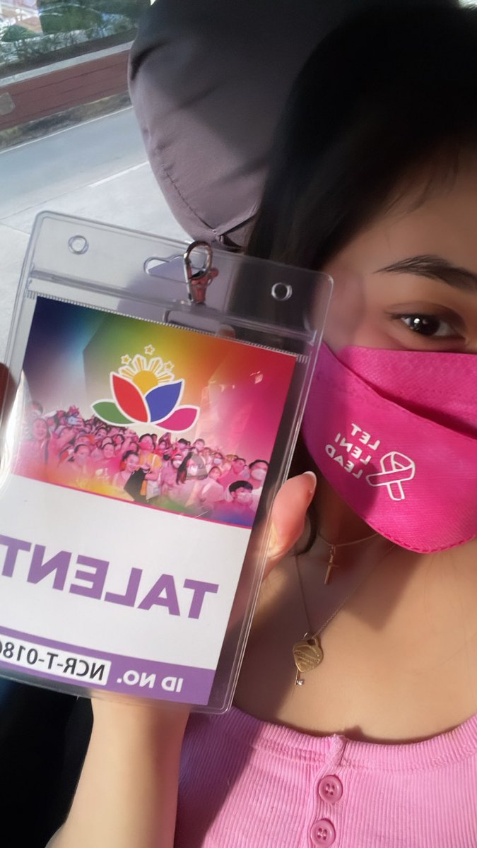 biancadeveraa's tweet photo. see you guys 🙈🎀 https://t.co/1t74bJbRoE