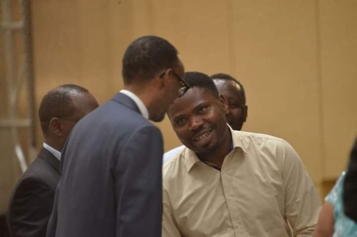 Umwuzukuru Wa Bahandwa tweet media