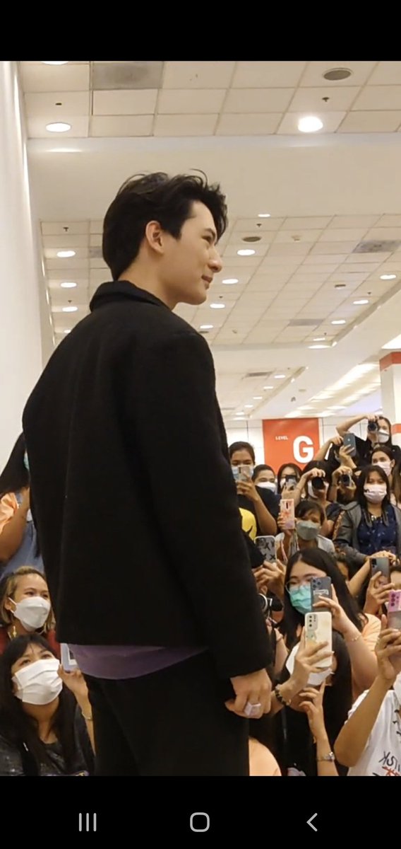 Inlove_NoRitz's tweet photo. ตอนรวมพล น่ารักอ่ะ
😍
#WhiskasxKrist
#KristPerawat https://t.co/V16bgnPnL9