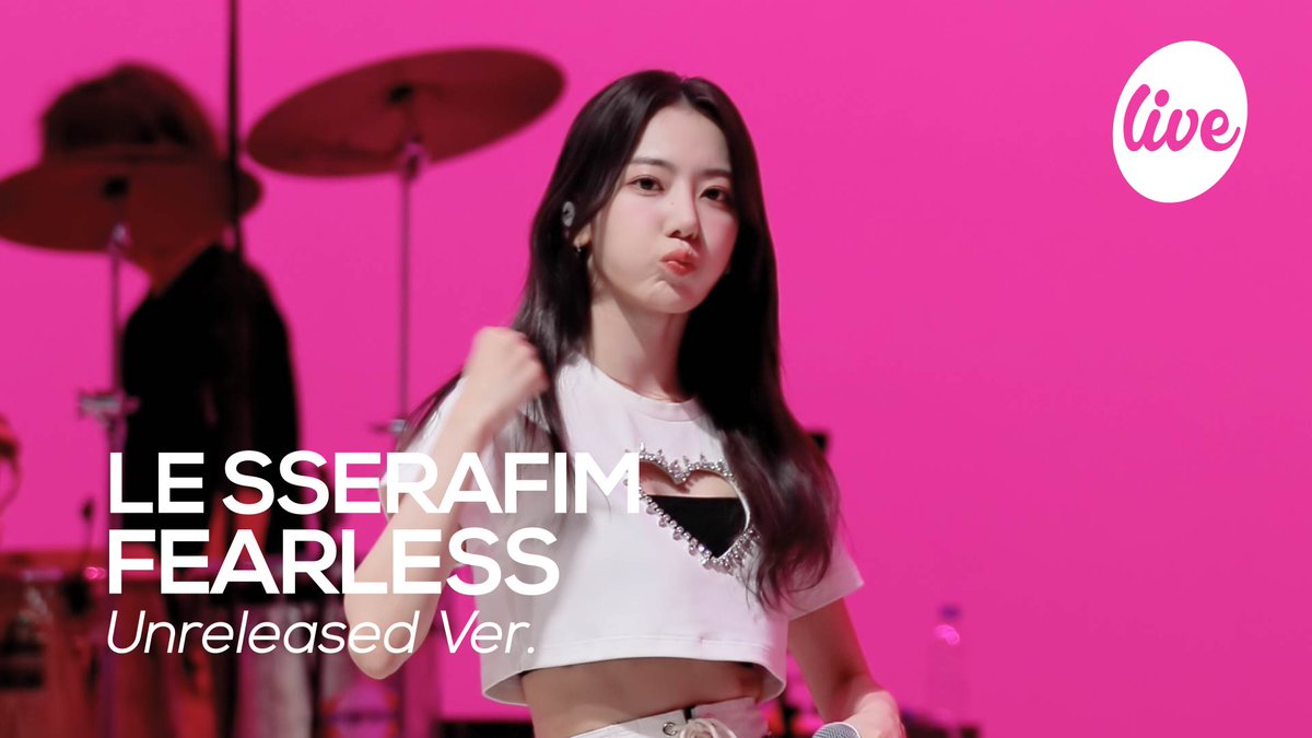 itsLIVEofficial's tweet image. [it’s Live] #르세라핌 (#LE_SSERAFIM) - “#FEARLESS”
▼Check out on &amp;lt;it’s Live&amp;gt; TikTok▼
#사쿠라 bit.ly/3sjW3Kp  
#잇츠라이브 #itsLive
