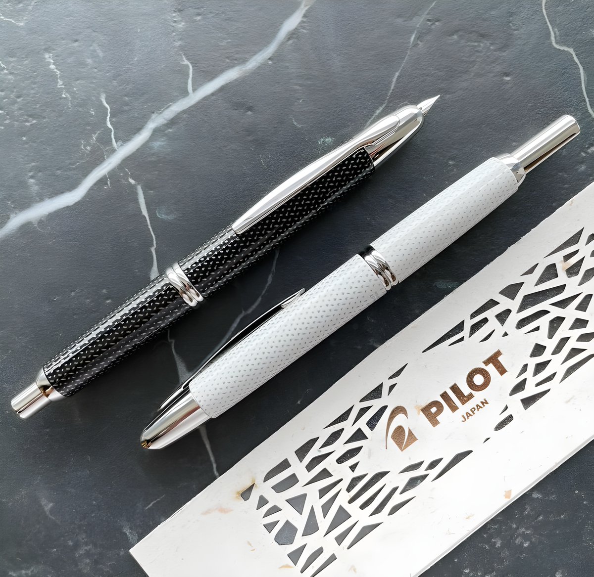 BDpens's tweet photo. Shop Now: https://t.co/vCyk8MdhXL 
Pilot Vanishing Point Fountain Pen
18K Solid Gold Nib | Made in Japan | Retractable Nib
#bdpens #fountainpen #fountainpengeeks #pilot #pilotjapan #japan #18kgoldnib #pilotvanishingpoint #pilotcapless #handwriting #bangladesh https://t.co/P7lHDALTEH