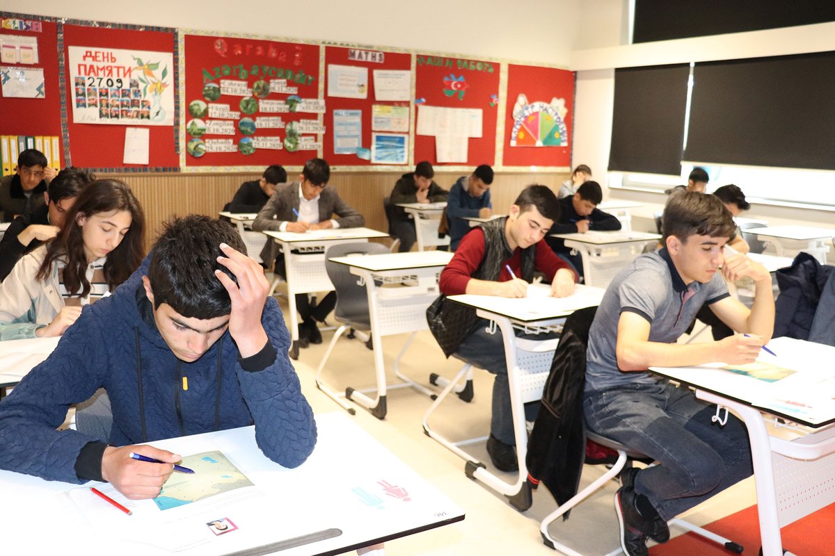 Respublika fənn olimpiadalaraının final mərhələsinə başlanılıb
#TəhsilNazirliyi #EduAz #RFO #Olimpiada
bit.ly/3P3NOfp