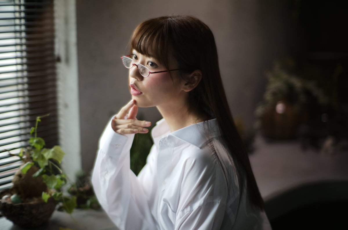 ohisaboh's tweet photo. 2022.5.7
スタジオ：85スタジオ

Model：めめ猫妖怪さん (@memeneko2525)

朝のひと時的な感じ。。。

Leica M10-R
7Artisans 50mm F1.1

#めめ猫妖怪
#ミニコレ撮影会
#ポートレート
#写真好きな人と繋がりたい
#ファインダー越しの私の世界
#撮って出し
#TORUNO https://t.co/ycUY5onR11
