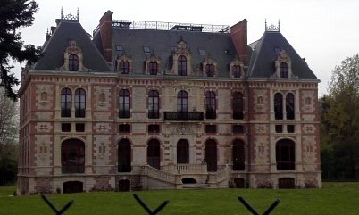 BorelSandouGen's tweet photo. @Patrimoine78 Et voici ce même château de Bonnelles en avril 2022, restauré depuis peu. Magnifique, non?
#patrimoine #yvelines #bonnelles https://t.co/Dk7u3M7zEp