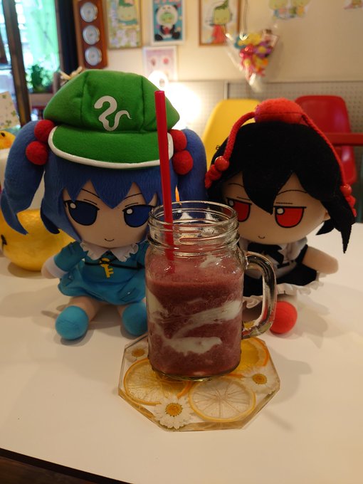 ここのジュースうまかったふも

店名はパンダなのに、カッパ推しふも…
来訪者のノートにふも霊夢残す 