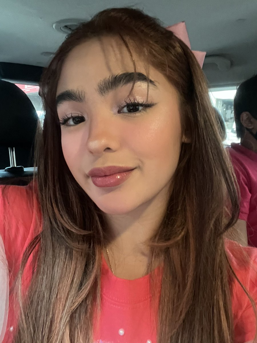 iamandrea_b's tweet photo. 🌸🎀💖 https://t.co/EPcz4uiCjg
