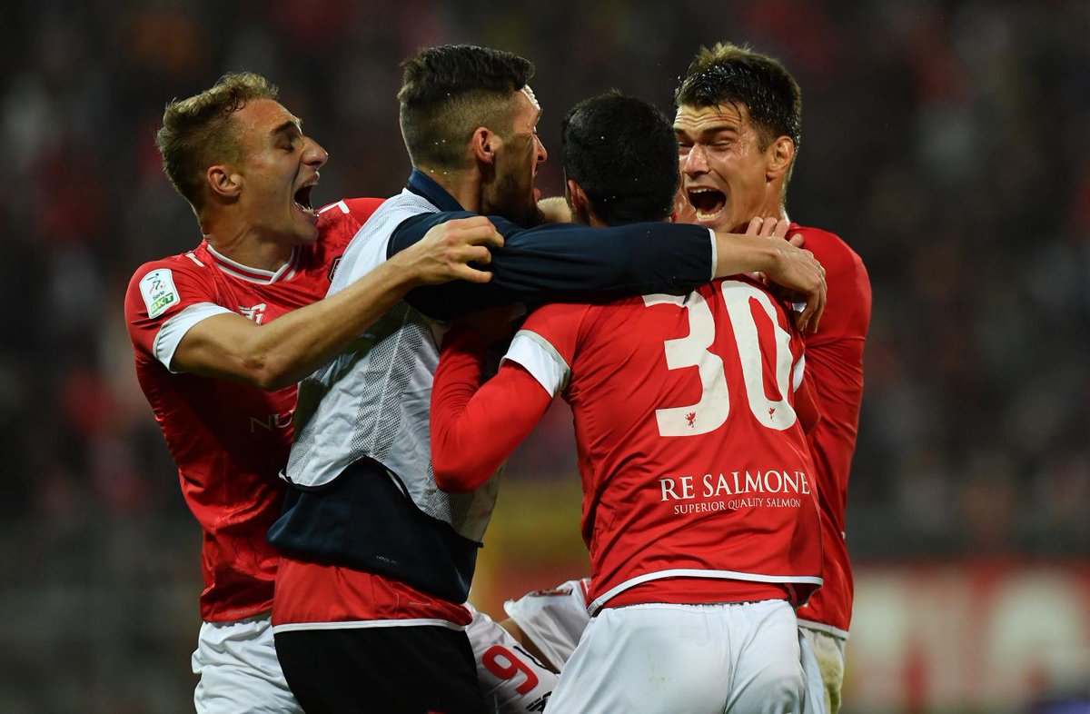 ACPerugiaCalcio's tweet photo. Wow! che bel risveglio! 🤩
Fantastici ragazzi! 💪
#PerugiaMonza @Lega_B #SerieBKT #PERMON https://t.co/H4wIm25kjK