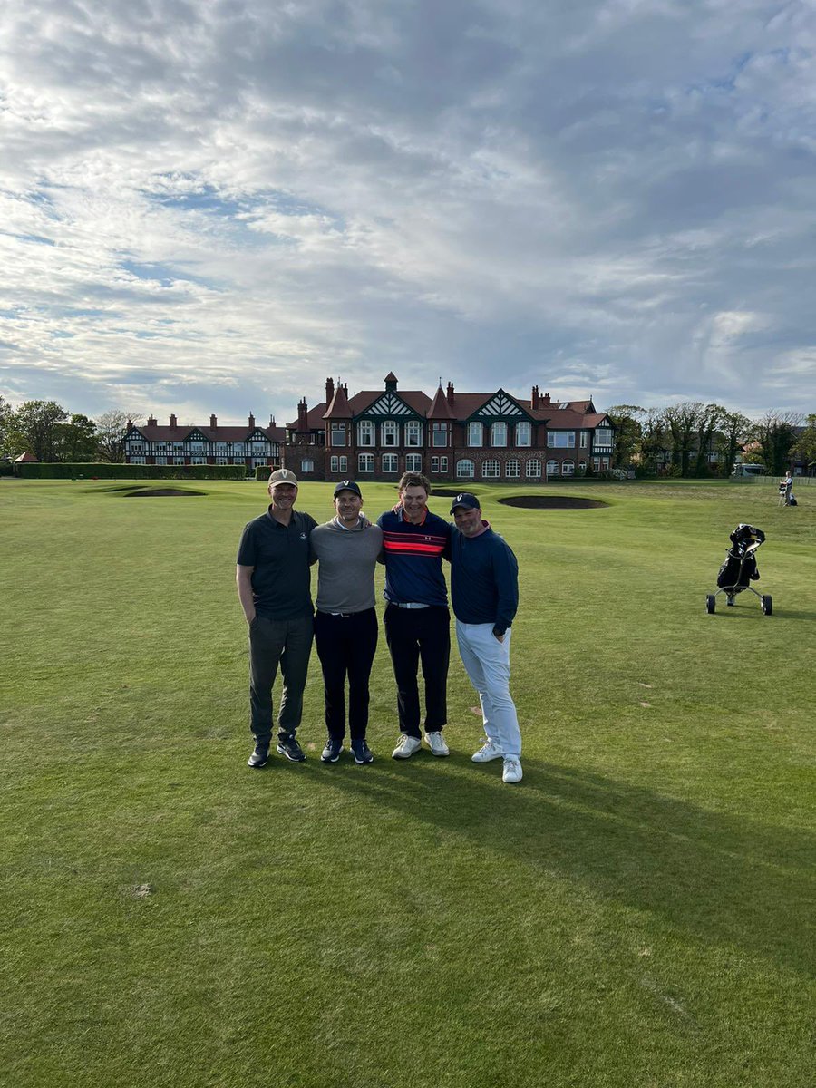 barry_crawford's tweet photo. Stunning 4 days golf…Formby - Birkdale - Hillside - Lytham 😍⛳️ https://t.co/AXwrXvRibj