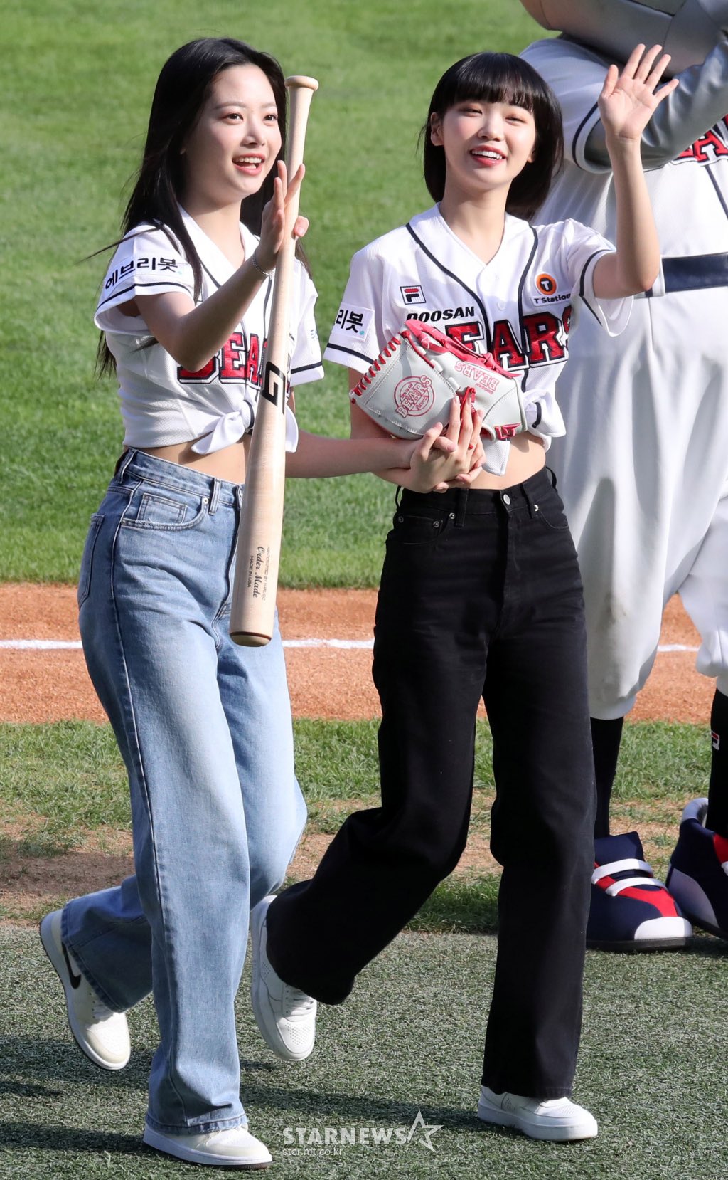 FSJEnvnWYAMp4pa?format=jpg&name=large