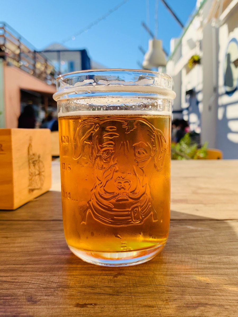 MiradasViajeras's tweet photo. 📻 #MVRadioT7x30
@FerValmaseda nos recomienda pasar por la #Malvarossa, disfrutar de un tapeo por alguno de los #chiringuitos del paseo, y redescubrir el puerto deportivo, reconvertido de #circuitoF1 a zona de #ocio.
#Valencia @Valenciaturismo
👇 #Radio
https://t.co/laaal710Pn https://t.co/WW1lWCNx2H