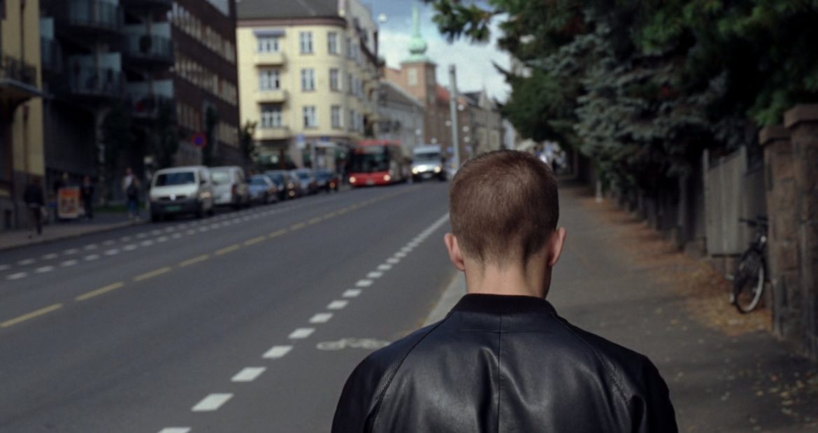 Joachim Trier'in en iyi filmlerinden 'Oslo, 31 Ağustos' @mubiturkiye'de gösterimde.

Şehrin belleğini takip ederek hayatın hüznüne sızan film hakkında: bit.ly/3jxs50Y

#Oslo31Ağustos