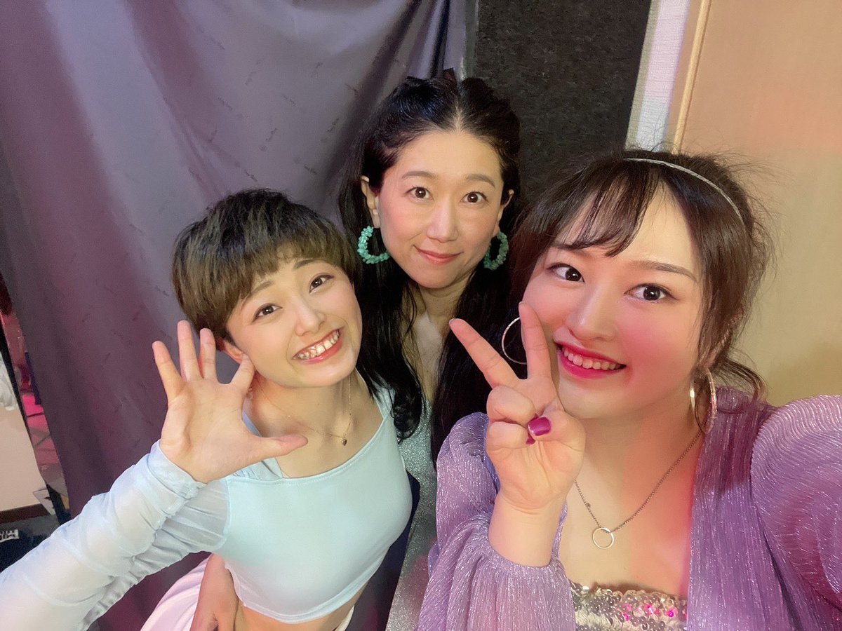 narumidayoon's tweet photo. 昨夜公開された #BaDproject #バドプロ の最後の撮影から1週間ぶりにスタジオレッスンへ。たった7日だよ?なのに太ももがプルプルしている。身体はホント正直。日々の積み重ね大事だな。
#TWICE踊ってみた 動画↓
https://t.co/R7O94tRxmS https://t.co/V9ahqchvzs