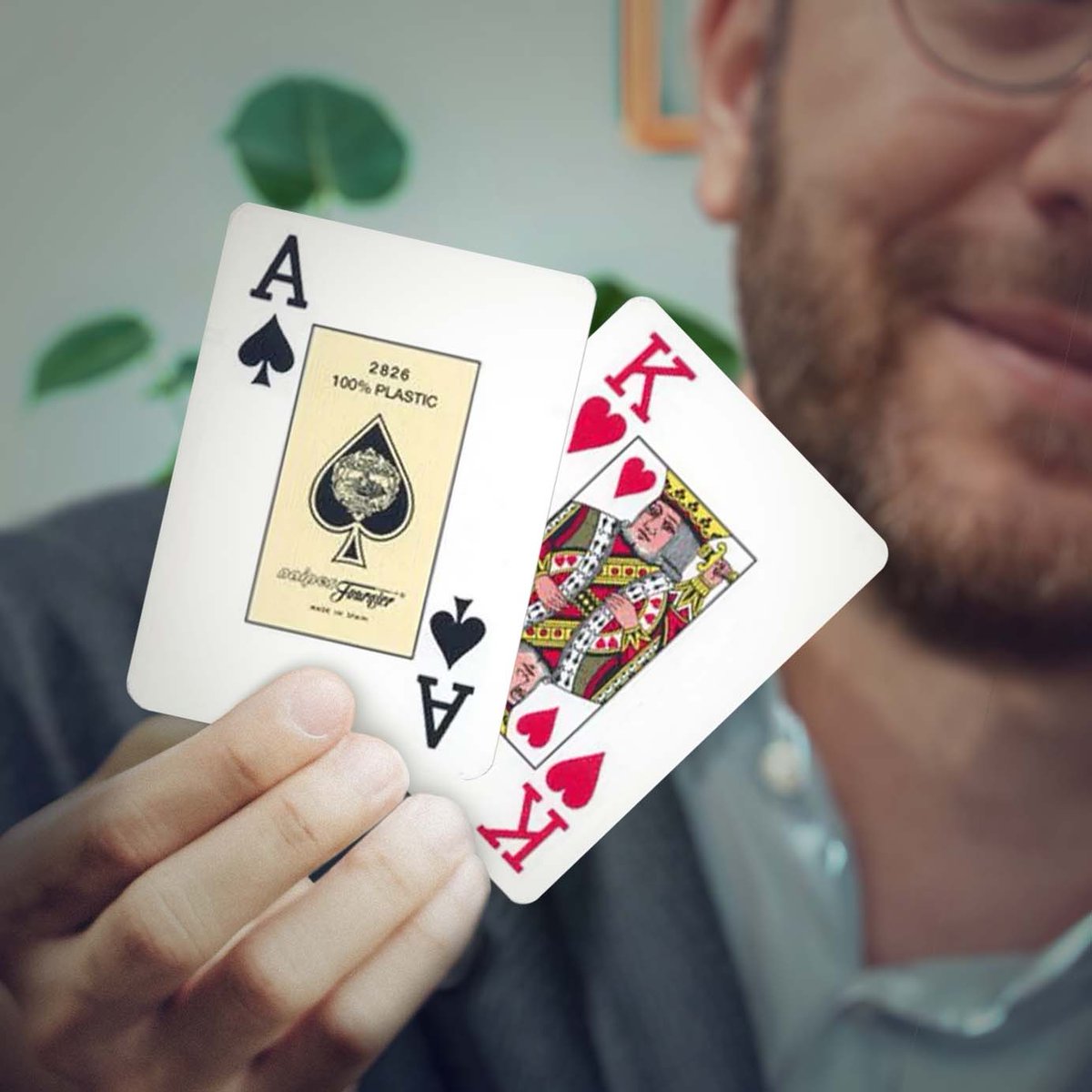 Grande longévité et lavable ! Le jeu Fournier 2826 est très apprécié des bridgeurs.
.⁠
☛ qualijeux.com/cartes/55-frn2…
.⠀⠀
#qualijeux #jeu #jeux #carteajouer