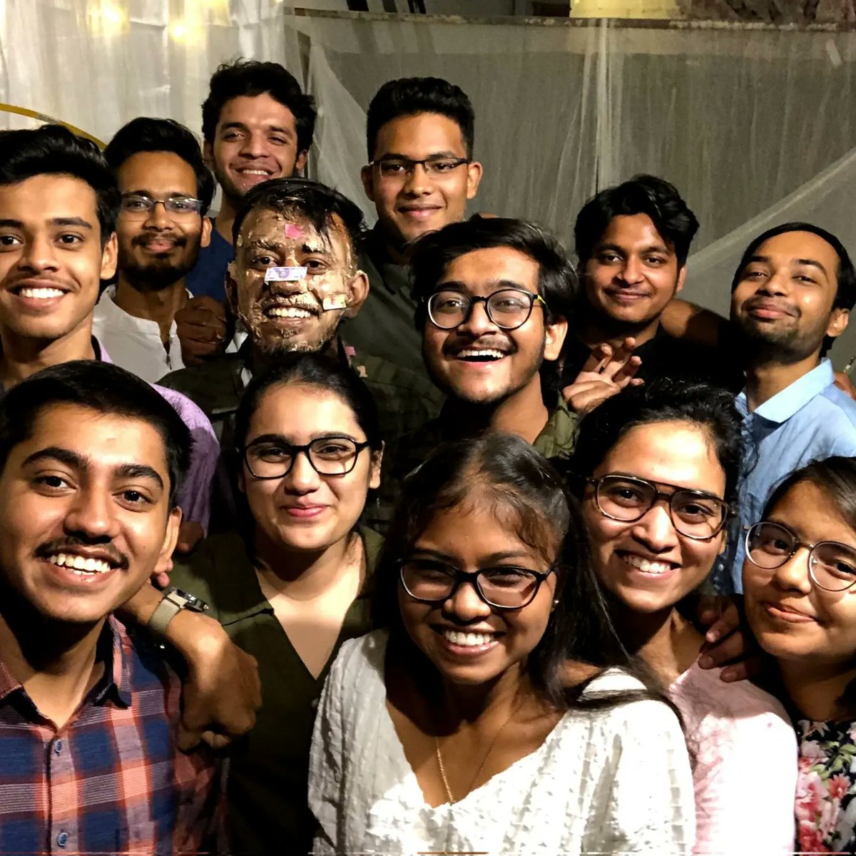 carrycooldude's tweet photo. Thanks to my Team for making my day memorable 💕💟 https://t.co/k12etiZM2m