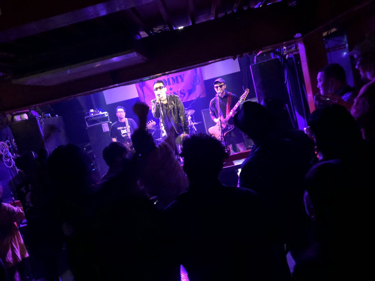 oitheyuichi's tweet photo. RUSTY RAZOR!!#RUSTYRAZOR #THEJIMMYGUNS https://t.co/6p17WcPEdb