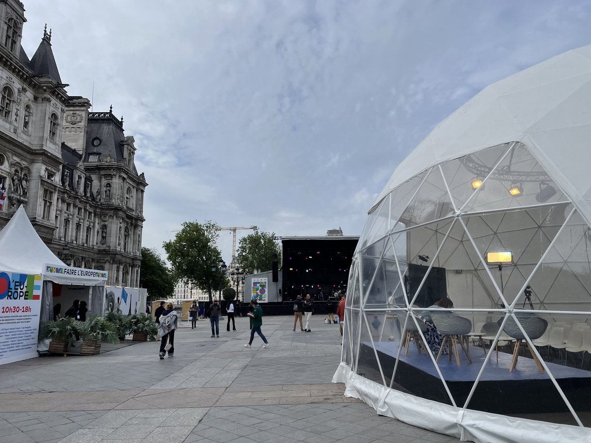 C’est parti pour la fête de l’ #Europe à #Paris 🇪🇺 !

Nous vous attendons nombreux sur notre stand pour évoquer la #mobilite #ErasmusPlus !