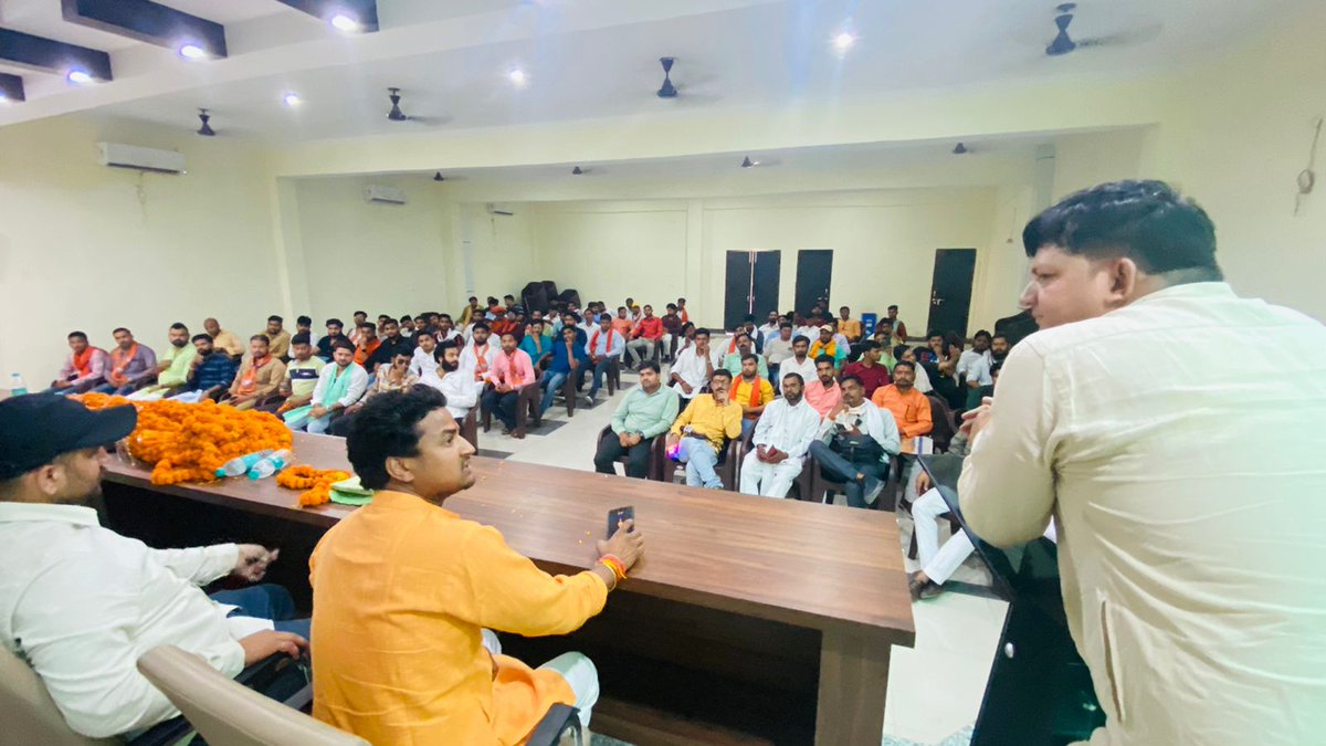 MpiAnil's tweet photo. प्रथम आगमन आदरणीय प्रदेश अध्यक्ष @PranshuDutt जी 
@BJYM4UP 
@manishgautamUP https://t.co/7TFbL2MAyl