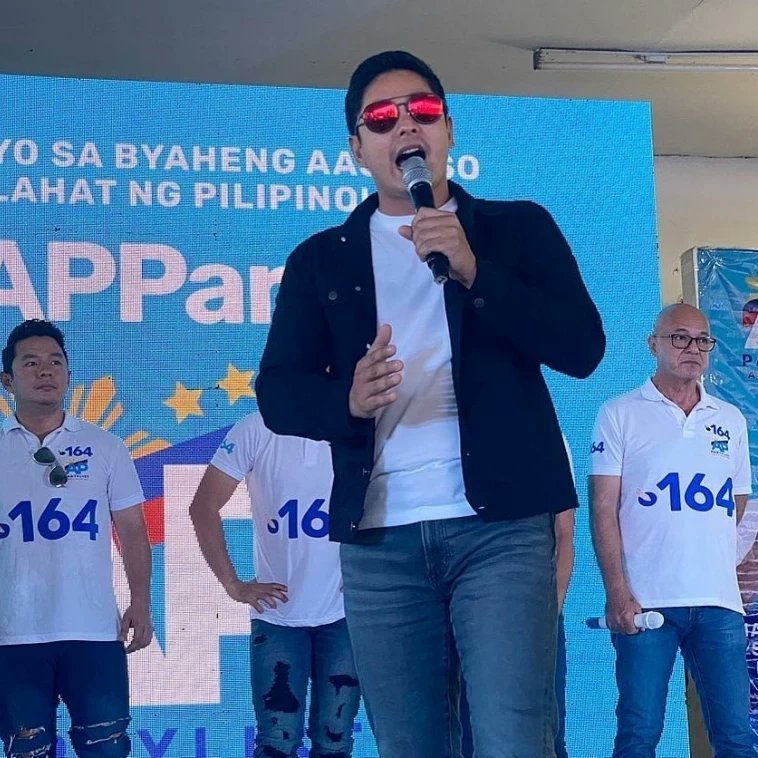 graciapearl's tweet photo. #Repost @cocomartin_ph with @let.repost
• • • • • •
Kami po ang @appartylist 164 sa balota! Huwag po tayong malilito. 164 po tayo sa balota! Maraming Salamat po!
#164APPartylist #Team164 #TaskForce164 #CocoMartin @appartylist @repronnieong @b617management https://t.co/bzoz1tEML3