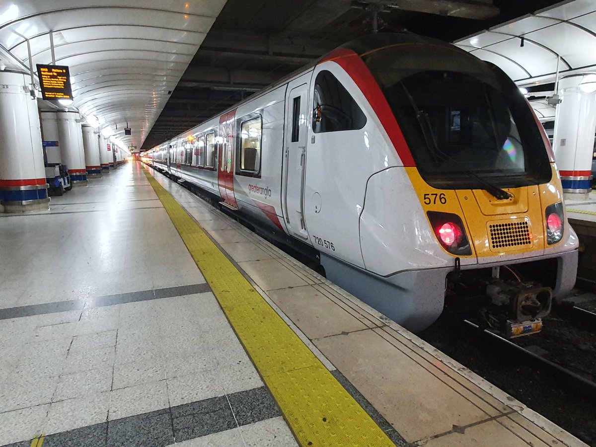 JamesTGlossop's tweet image. Greater Anglia 720576 at London Liverpool Street Station on a service to Southend Victoria. (07/05/2022) #class720 #LiverpoolStreet #Aventras @JedKendray @303032_trains @greateranglia