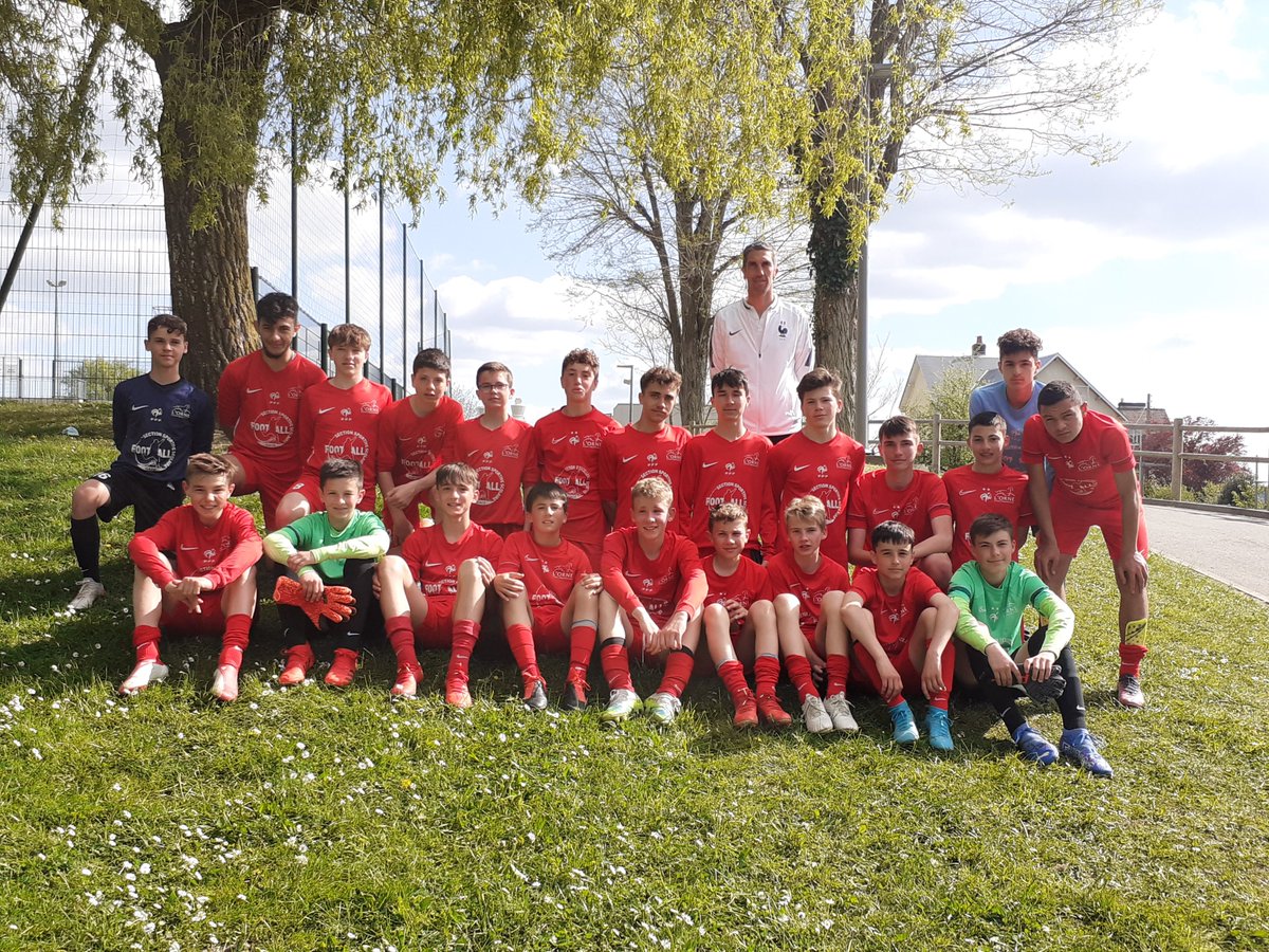 ⚽️ Nos élèves de la section foot excellence qualifiés pour le championnat de France futsal la semaine 30 mai au 3 juin à Toulouse. Félicitations 👏
<a href="/ClgGace61/">Clg J. Moulin Gacé</a> <a href="/dsden61/">DSDEN61</a> <a href="/ac_normandie/">Académie de Normandie</a> <a href="/ornedepartement/">Département de l'Orne</a> <a href="/LFNofficiel/">Ligue F⭐⭐t Normandie 🤙</a> #Futsal #generation2024