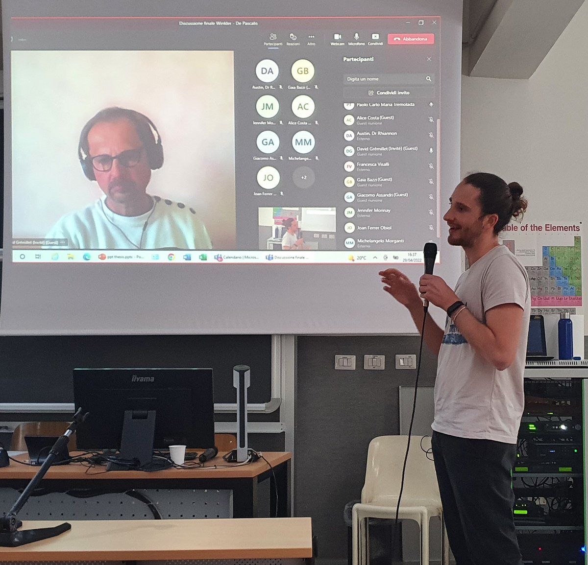 Super proud of <a href="/fdepa1/">Federico De Pascalis</a> who excellently defended his PhD thesis on intrisic and extrinsic drivers of foraging movements in colonial birds
<a href="/LaStatale/">Università degli Studi di Milano</a>

Let's give a big 👏👏 for him!
#PhDone