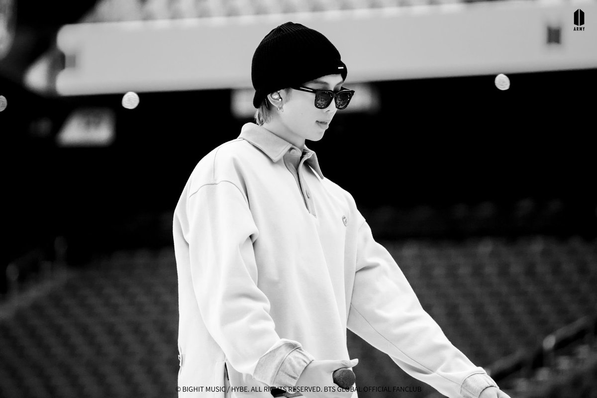 Iridescent9595's tweet photo. BTS PERMISSION TO DANCE ON STAGE - LAS VEGAS Sound Check Photo Sketch https://t.co/zCe9ycuWO6