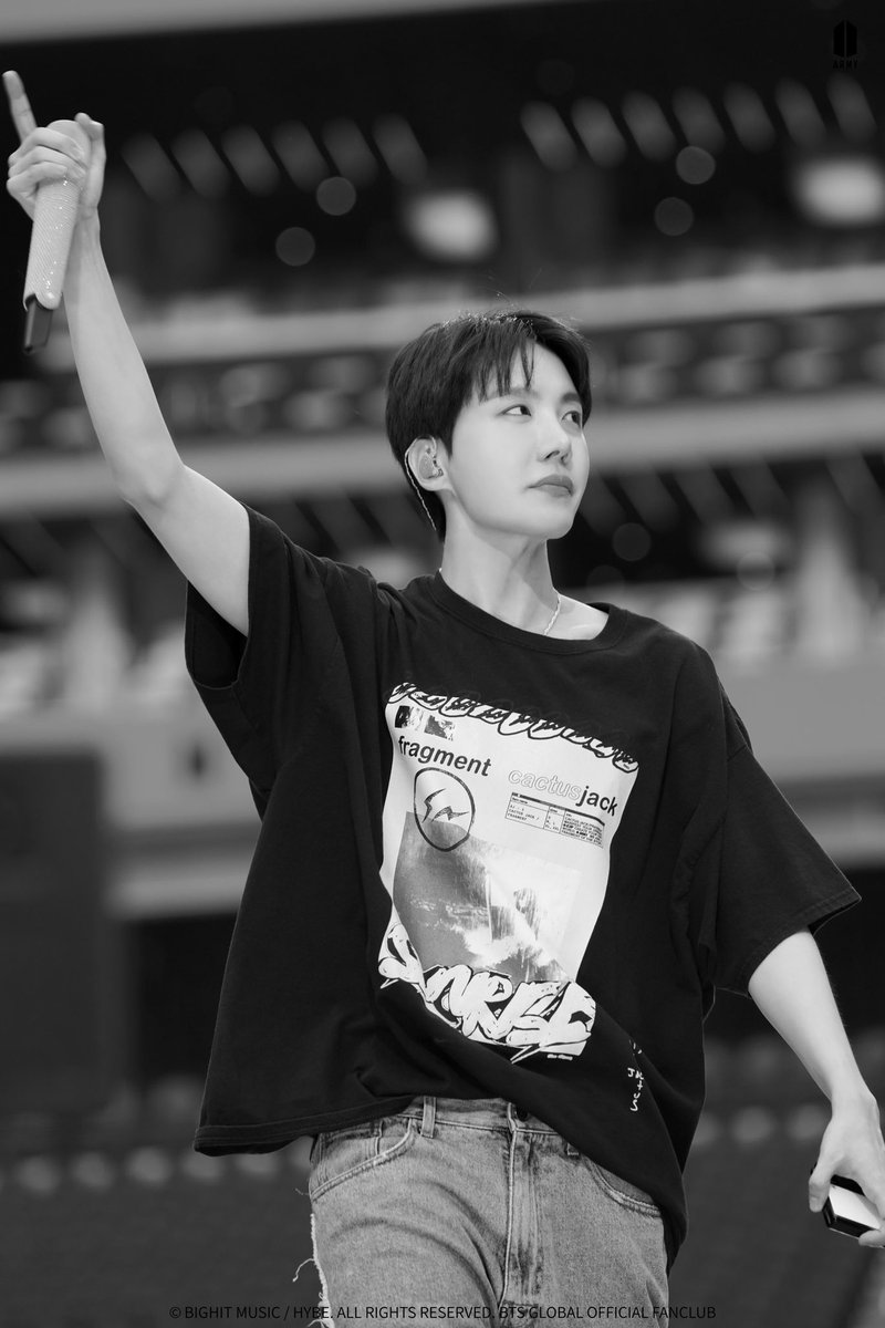 Iridescent9595's tweet photo. BTS PERMISSION TO DANCE ON STAGE - LAS VEGAS Sound Check Photo Sketch https://t.co/zCe9ycuWO6