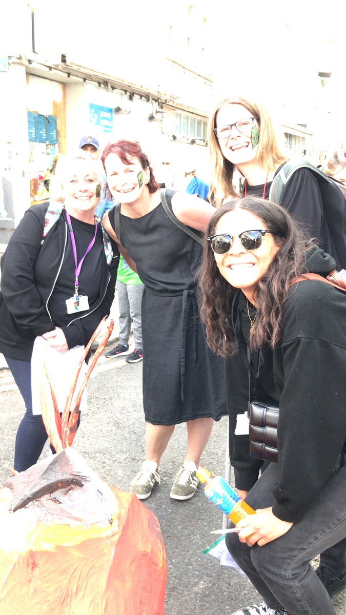 So excited for this morning’s children’s parade! Wave to us on the route!