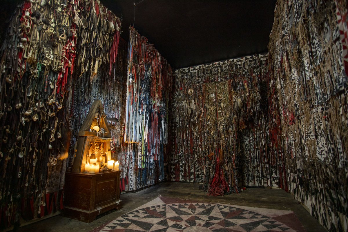 RawVisionMag's tweet photo. Brighton-based #outsiderartist #JimSanders is opening his home and studio, an ever-evolving immersive installation, from May 7 โ 8, 2022.
โ
โ#outsiderart #artinBrighton #selftaughtart #immersiveart https://t.co/j10ZaXYVtV https://t.co/1AxBLoluFR