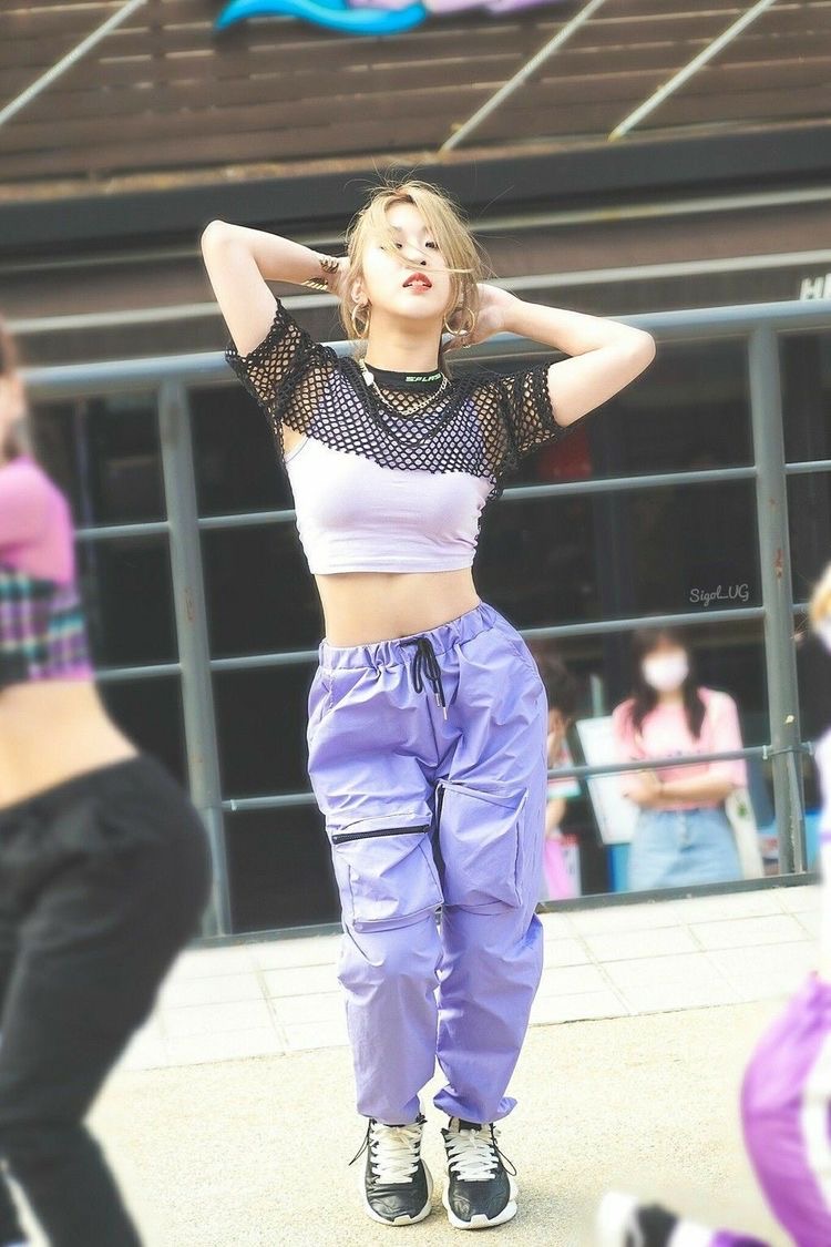 3YEHOURLY's tweet photo. #3YE #써드아이 • #HAEUN #하은 https://t.co/fe00h1A2Td