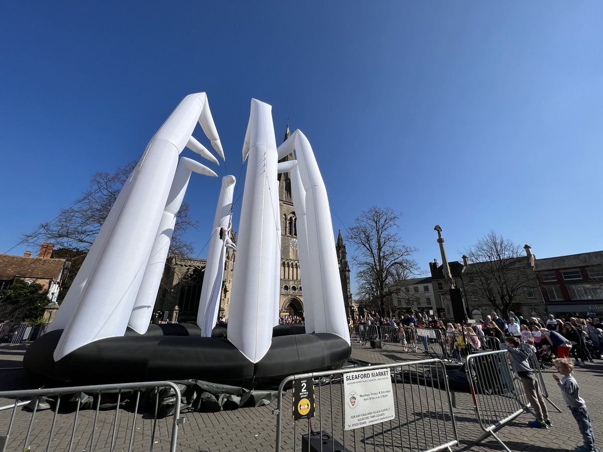 BusinessNK's tweet photo. Share your feedback on the #RiverLight festival
The @hubsleaford are in the process of evaluating the event and would love to hear from businesses in #Sleaford.
Please share your feedback by completing the survey: https://t.co/wHRWpNxJn8 https://t.co/h2j3WbRCki