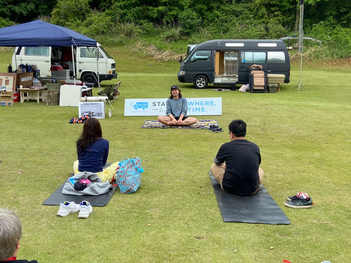 ゴルフ場でのヨガ！
とてもいい時間でした！

#バンライフ
#カーステイ
#ヨガ