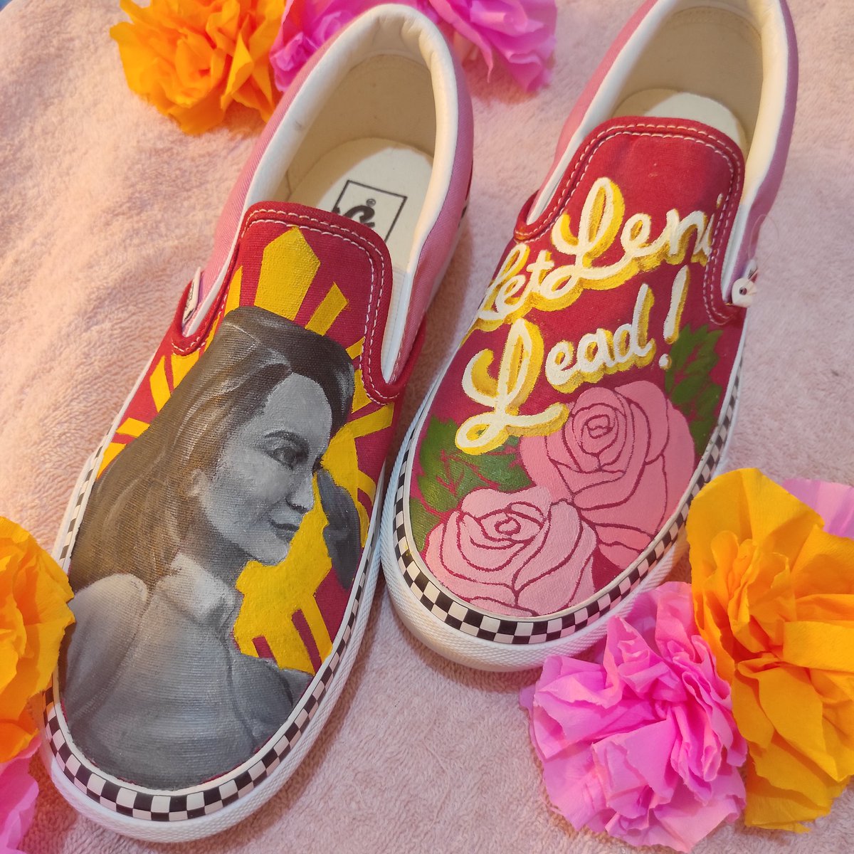 custom_maiden's tweet photo. Vans x Leni Robredo 🇵🇭🌸🌾💕
Size 7.5 M / 9.0 WM
Php 3k only

Para kumpleto na outfit mo sa miting de avance 🌈

Open for meetup today in Makati!

#LeniIsOurPresident
#7KikoPangilinanVicePresident
#KikoIsOurVP
#MakatiIsPink 
#IbotoNa10Pilipinas
#LeniKikoMitingDeAvance https://t.co/kyCuE2Obvl