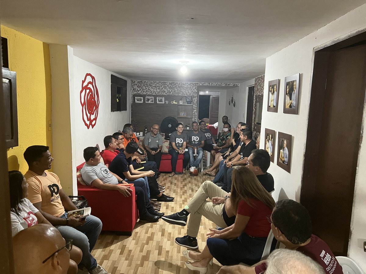 pastorotimar's tweet photo. “O pequeno grupo é a porta de salvação para as pessoas.” by Ísis (Líder do PG Joao 3:16).

• Regularidade nas reuniões!
• Foco na salvação de gente!
• Discipulando componentes!
• Ações solidárias!
• Batismos de componentes!
• Breve um ministério!
#pgmystyle 
#euoroas6horas https://t.co/bQYpxzNZ2L