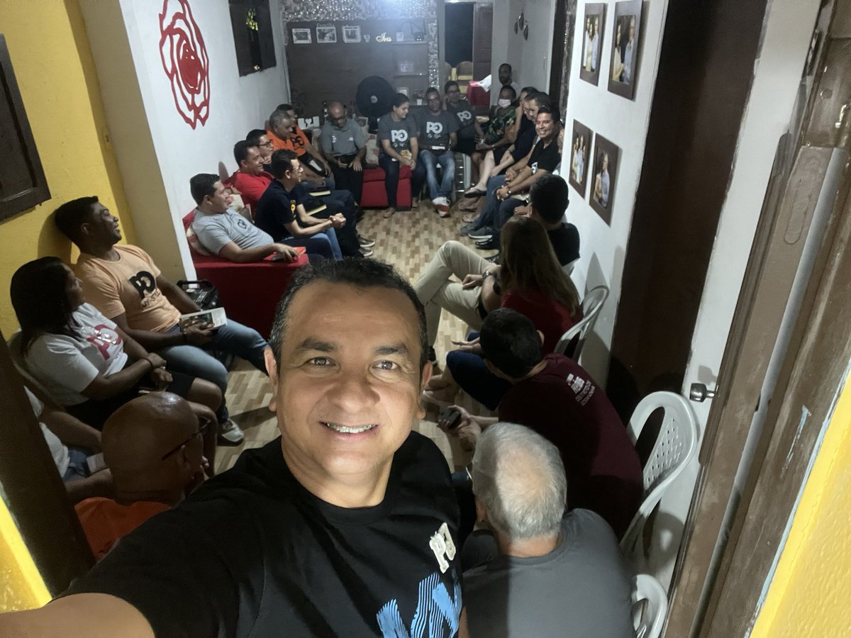 pastorotimar's tweet photo. “O pequeno grupo é a porta de salvação para as pessoas.” by Ísis (Líder do PG Joao 3:16).

• Regularidade nas reuniões!
• Foco na salvação de gente!
• Discipulando componentes!
• Ações solidárias!
• Batismos de componentes!
• Breve um ministério!
#pgmystyle 
#euoroas6horas https://t.co/bQYpxzNZ2L