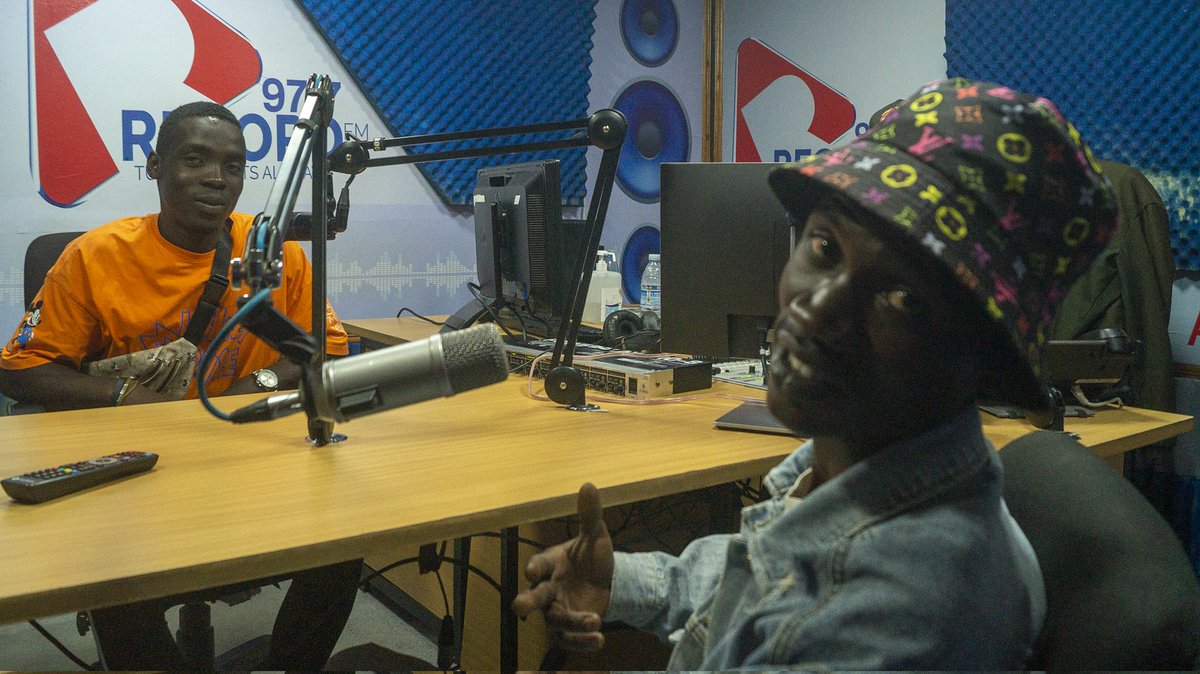 FogoXeipa's tweet image. Thank you @BigBrojamal1 and @RecordFm977 for having us on the #FridayHitsLive show. 🔥💯

#FogoXeipa #Labiisa