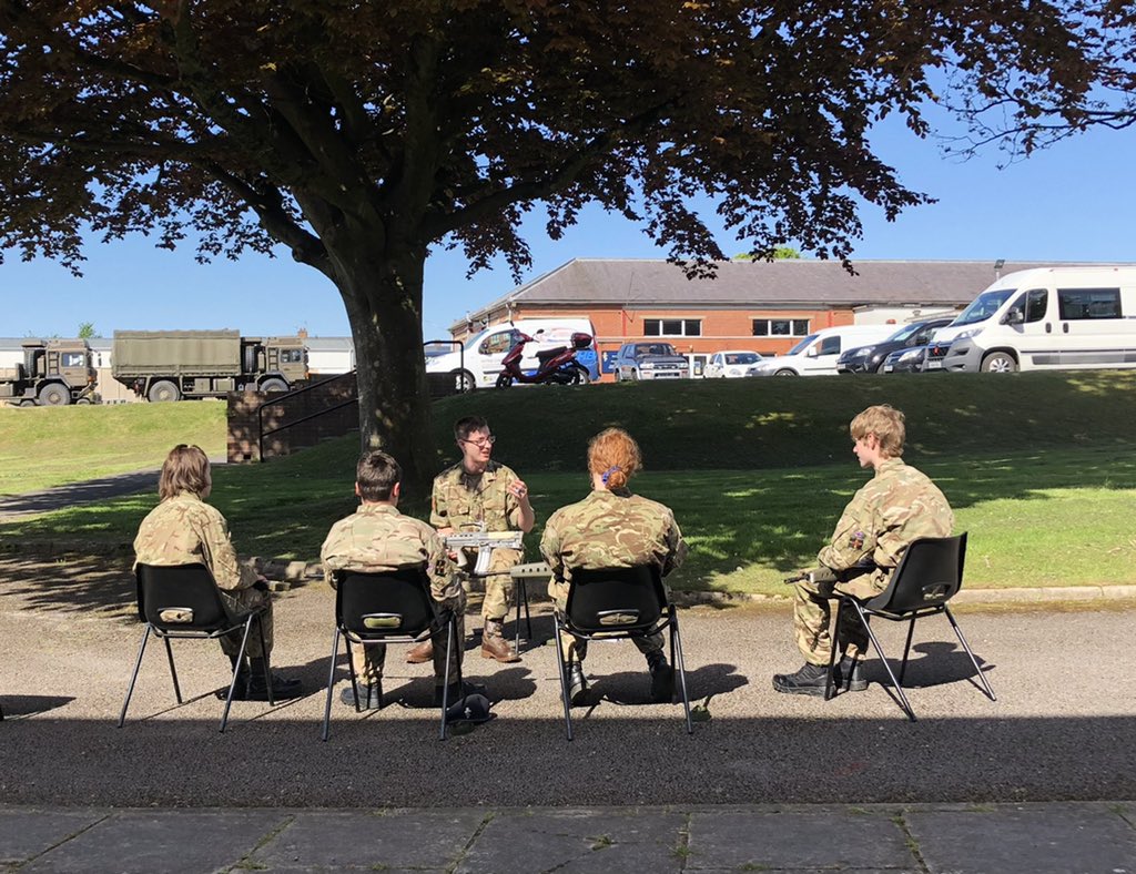 matthewkidner's tweet photo. Lovely day to be doing SAA lessons outside.  Preparing some cadets for Fieldcraft training next weekend. #ArmyCadetsUK #SkillAtArms @DandGACF @Comdt_DandG https://t.co/ZGeZKYpT70