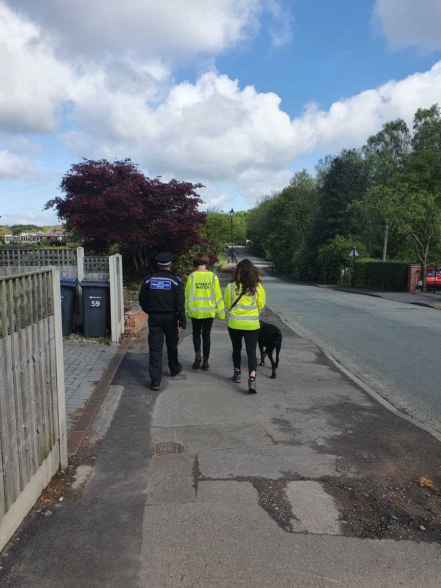 Sutton_WMP's tweet photo. Sutton Vesey Neighbourhood officers out on morning foot patrol with Romeo the dog and the Awesome Ashdene Streetwatch group. #BeaconStrollers https://t.co/rm4dCkMIKt