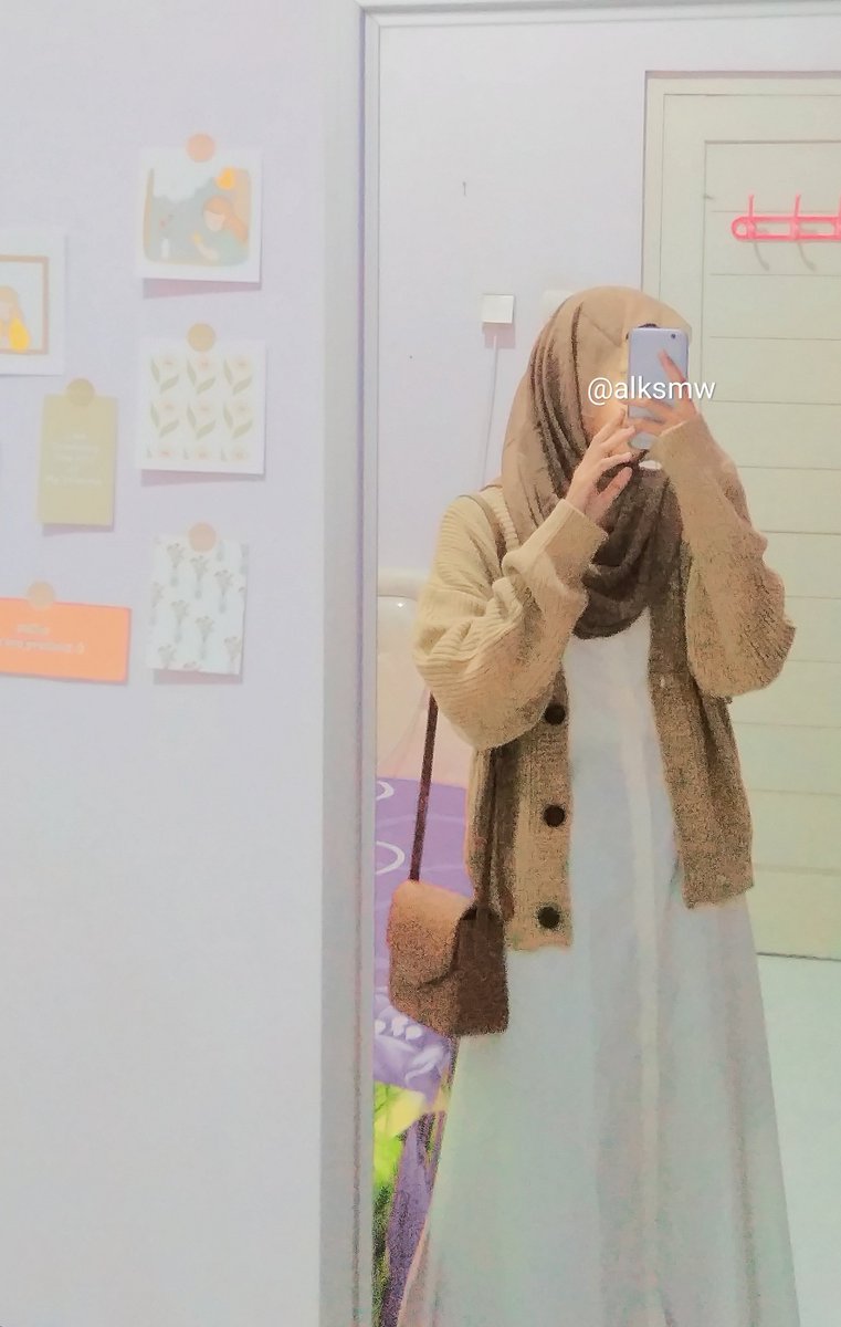 httpcloudtie's tweet photo. — cardigan rajut/knit
karena aku belom sempet foto detail cardigannya aku review singkat disini dulu ya. bahannya bener² kaya knit premium tebel harga 100rb an lebih padahal ini harganya cuma 99rb aja 😭💗

🔗 https://t.co/FZ3GN6xyqM https://t.co/lIefi08Jaw