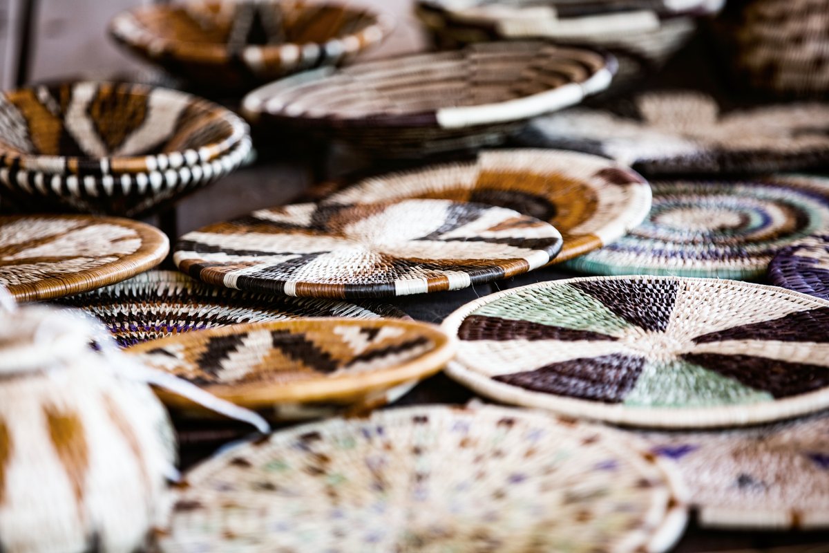 WeAreWilderness's tweet photo. Each #WildernessSafaris camp is designed to echo the #cultural diversity of our neighbouring #communities. This is evident from the woven baskets at #KingsPool to the vibrant patterns inspired by the #Ndebele culture at #Linkwasha. Discover more culture: https://t.co/jyHuMs70Wo https://t.co/xzVPyQEbF2